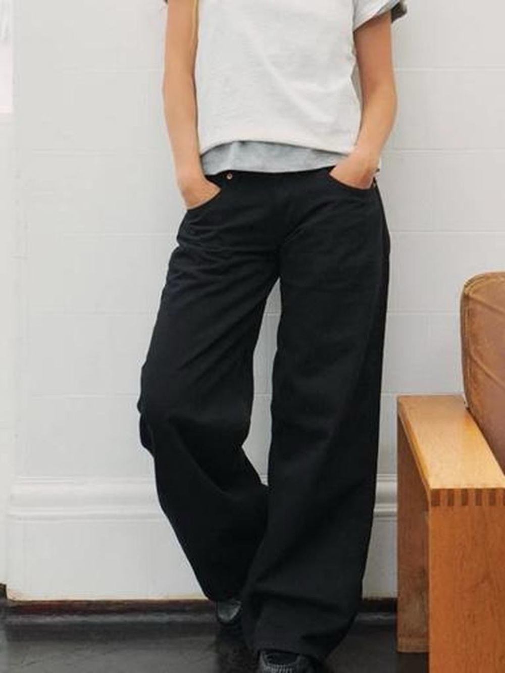 NWOT Motel rocks Roomy Extra Wide Low Rise Jeans In black.  Size W24 L34.